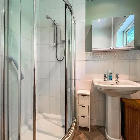 Woods & Water Holiday home *